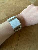 Afbeelding in Gallery-weergave laden, Witte lederen armband
