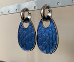 Afbeelding in Gallery-weergave laden, Oorbellen leder blauw
