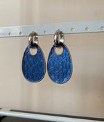 Afbeelding in Gallery-weergave laden, Oorbellen leder blauw
